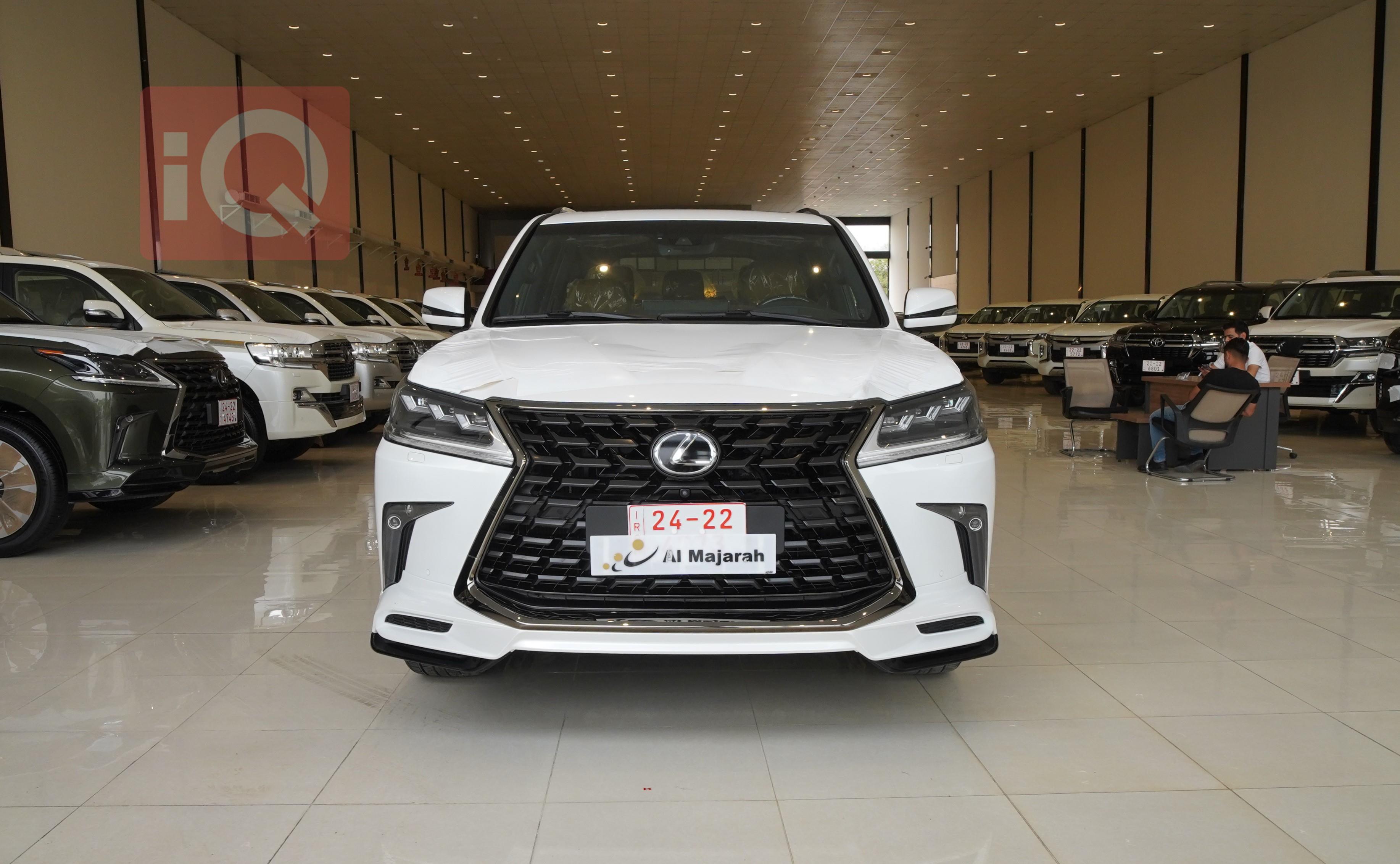 Lexus LX